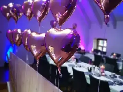 Warum ein DJ auf einer Hochzeit unschlagbar ist.